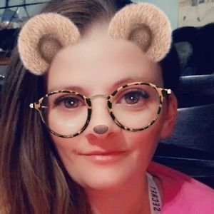 Meet your Posher, Cara